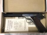 High Standard H D Military Automatic Target Pistol, Pre-war, 22 LR - 3 of 5