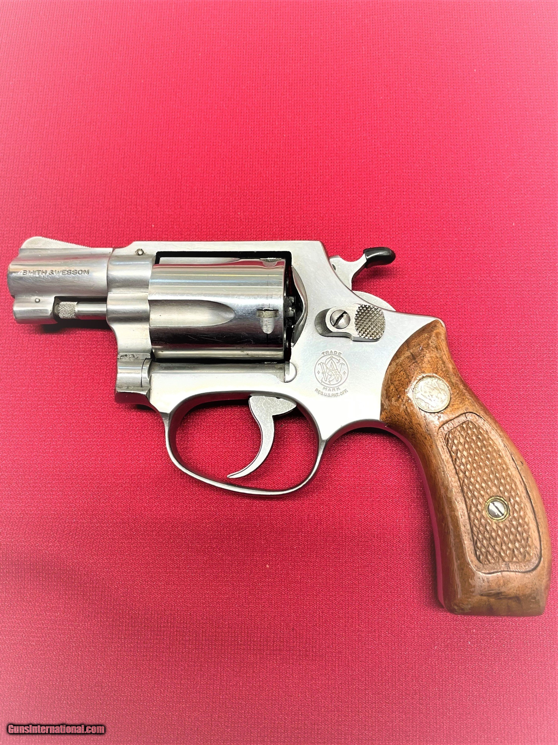 Smith And Wesson Model 60 No Dash 38 Spl Revolver Stainless Steel Round Butt 2 Barrel 1979