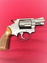 Smith & Wesson Model 60 (No Dash) 38 Spl. Revolver. Stainless Steel, Round butt, 2