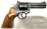 Smith & Wesson Model 586-8, 357 Mag, 4