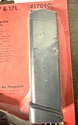 Glock Rare Mag & Holster set for Model 17 & 17L - 4 of 5