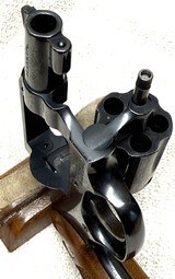 Smith & Wesson Model 36 Chief's Special, 38 Special. Square butt - 9 of 10