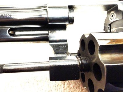 Smith & Wesson Model 27-2 357 Mag Revolver. Blue, 6 - Image 7 of 13