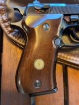 BROWNING BDA 380 -- AS NEW -- FACTORY BLUE AND WOOD - 7 of 12