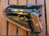 BROWNING BDA 380 -- AS NEW -- FACTORY BLUE AND WOOD - 1 of 12
