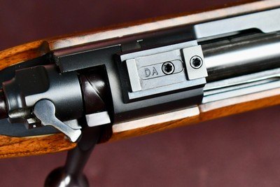 RARE DAKOTA 76 KURZ ACTION IN 250-3000 -- SPECIAL ORDERED WITH SKELETAL BUTT AND GRIP CAP -- DON ALLEN GUN-- AS NEW - Image 13 of 20