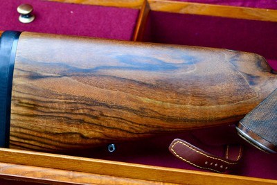 INCREDIBLE DUMOULIN DOUBLE SQUARE BRIDGE MAUSER IN .375 HH -- MAGNUM ACTION -- 24K GOLD ENGRAVED -- ALL FACTORY OPTIONS - Image 19 of 20