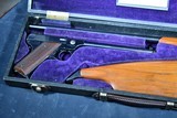 INCREDIBLE FIALA GUN AND EQUIPMENT COMPANYMODEL 1920 .22 SINGLE SHOT PISTOL / RIFLE 3 BARREL SET WITH FACTORY SUPPLIED CASE AND ACCESSORIES - Image 2 of 18