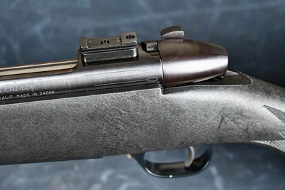 AS NEW WEATHERBY MARK V SYNTHETIC IN .375 HH -- FLAT COMB -- CHEEK PIECE -- TALLEY BASES -- TEST SHOT ONLY - Image 9 of 13