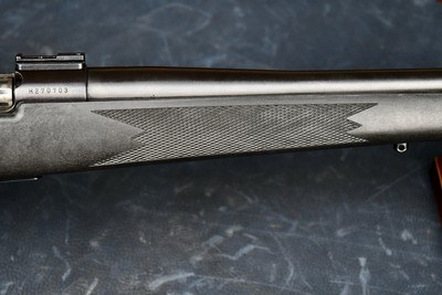 AS NEW WEATHERBY MARK V SYNTHETIC IN .375 HH -- FLAT COMB -- CHEEK PIECE -- TALLEY BASES -- TEST SHOT ONLY - Image 3 of 13