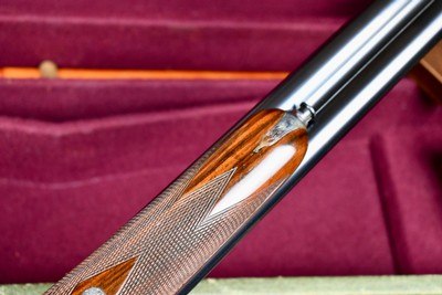 BEAUTIFUL WEBLEY SCOTT 700 20GA -- STRAIGHT HAND STOCK -- CHECKERED BUTT -- CASED - Image 10 of 20
