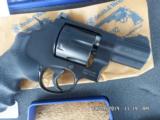 SMITH & WESSON MODEL 325 NIGHT GUARD 45 ACP REVOLVER NIB CONDITION. - 2 of 4