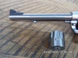 RUGER NEW MODEL SINGLE SIX STAINLESS CONVERTIBLE 22 L.R. & 22 MAGNUM 99% ORIG.CONDITION OVERALL. - 4 of 8