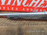 WINCHESTER MODEL 70 (MFG 1998-1999 ONLY) CLASSIC LAMINATED STAINLESS BOSS 300 WIN.MAG.DELUXE RIFLE NIB W/PAPERWORK, - 5 of 17