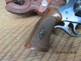 H & R MODEL 939 22 L.R. CAL. 9 SHOT REVOLVER 99% ORIGINAL CONDITION W/LEATHER HOLSTER - 5 of 10