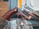 RUGER REDHAWK 44 MAG. / 44 SPL. SATIN STAINLESS REVOLVER 7 1/2