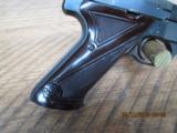 HIGH-STANDARD 1ST MODEL (MFG.1953) SUPERMATIC 22 L.R. TARGET PISTOL 93% OVERALL ORIGINAL CONDITION. - 8 of 12
