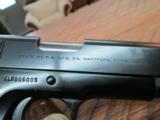 COLT LIGHTWEIGHT COMMANDER (MFG.1970) 9MM LUGER 98% OVERALL ORIGINAL CONDITION. - 6 of 11