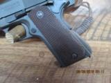 COLT 1911A1 (MFG. 1942) 45 ACP PISTOL ALL CORRECT PARTS AND 99% OEIGINAL PARKERISING W/ 1942 HOLSTER - 2 of 12