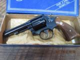 SMITH & WESSON MODEL 31-1 (MFG.1977) 357 MAGNUMUNFIRED REVOLVER IN ORIGINAL BOX WITH PAPERWORK. - 7 of 16