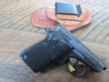 beretta bobcat 21a .25 semi auto pistol- 1 of 5
