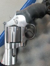 SMITH & WESSON MODEL 686-6 2 1/2 INCH BARREL 357 MAGNUM 6 SHOT STAINLESS WITH CUSTOM HOLSTER - 3 of 8