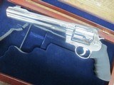 SMITH & WESSON 500 REVOLVER FACTORY ENGRAVED 6 3/8 BARREL HIGH POLISHED - 5 of 11