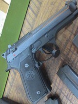Beretta M9 special edition
Pistol Original box Accessories - 4 of 16