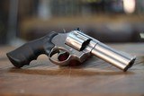 Smith & Wesson Model 686-4. 7 Shot - 5 of 9