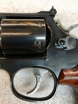 Smith & Wesson Model 586-2
.357 Mag - 6 of 11
