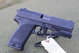 Heckler & Koch USP .40 S&W Caliber Pistol - 4 of 6