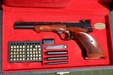 Browning Medalist Target Pistol .22 LR - 2 of 10