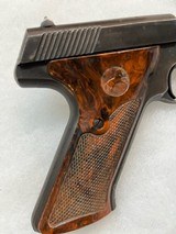 Colt Challenger .22 LR Caliber Pistol - 5 of 7