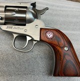 Ruger New Model Single Six .22 (2 Cylinders)
Revolver - 3 of 9