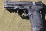 Smith & Wesson M&P380 Shield EZ M2.0 - 3 of 5