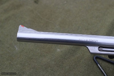 Smith and Wesson Model 629-1 44 Mag - Image 4 of 10