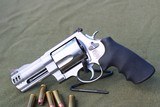 Smith & Wesson Model 500 - 2 of 7