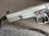 Smith and Wesson M952-2 Stainless 9mm Bullseye - 8 of 9