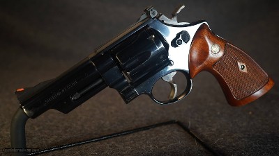 S&W 29- .44 Mag - Image 3 of 21