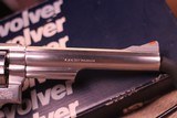Pristine Smith & Wesson Model 66-2 .357 Magnum Revolver – Collector Quality! - 4 of 8