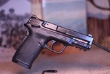 Smith & Wesson .380 Shield EZ M2.0 - Near Mint