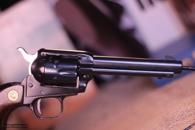 Colt Frontier Scout .22 Cal Revolver - Pristine 1960s Vintage - Image 8 of 8