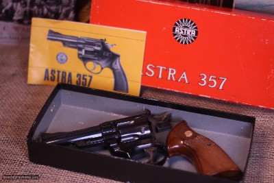 1971 Astra Model 357 Magnum Revolver – Collector Quality