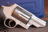 Smith & Wesson Governer 45 Colt/45ACP/410 Ga - 3 of 7