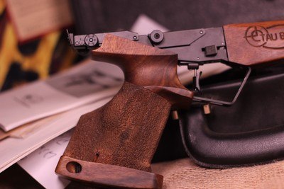 Brno Tau-7 Match Air Pistol 4.5/177mm - Image 6 of 8