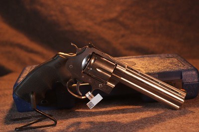 Colt Anaconda 44magnum - Image 4 of 8