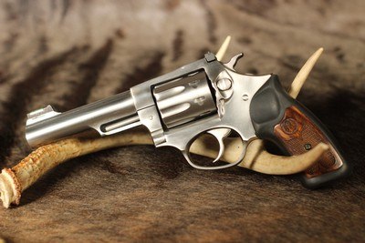 Ruger SP101 - .22 LR - Image 1 of 8