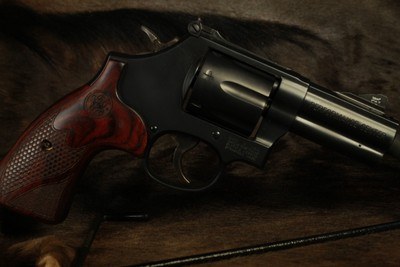 Smith and Wesson Performance Center 586-7 - .357 Mag - Image 1 of 8