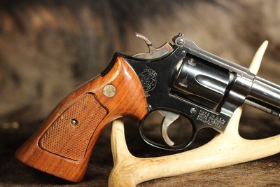 Smith and Wesson 17-4 - .22 LR - Image 7 of 12