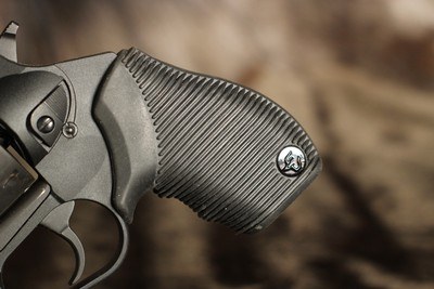Taurus Judge - .410/ .45 LC - Image 3 of 7